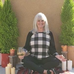 Meet your Posher, Jean